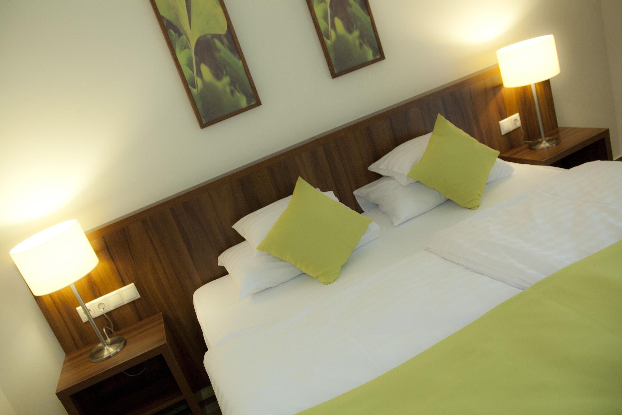Hotel Ginkgo Hódmezővásárhely Εξωτερικό φωτογραφία