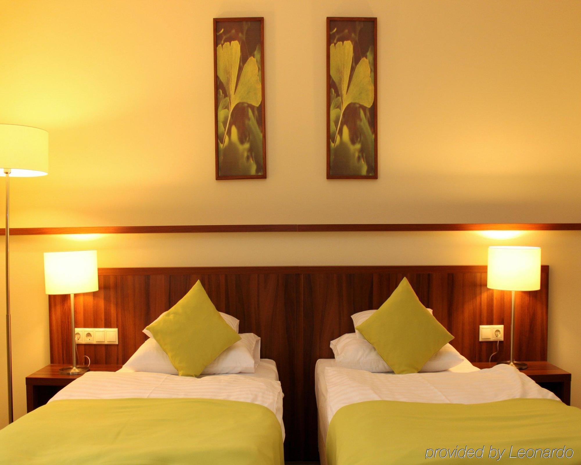 Hotel Ginkgo Hódmezővásárhely Δωμάτιο φωτογραφία