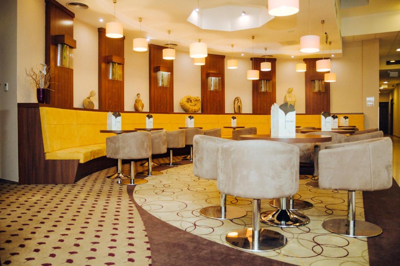 Hotel Ginkgo Hódmezővásárhely Εξωτερικό φωτογραφία