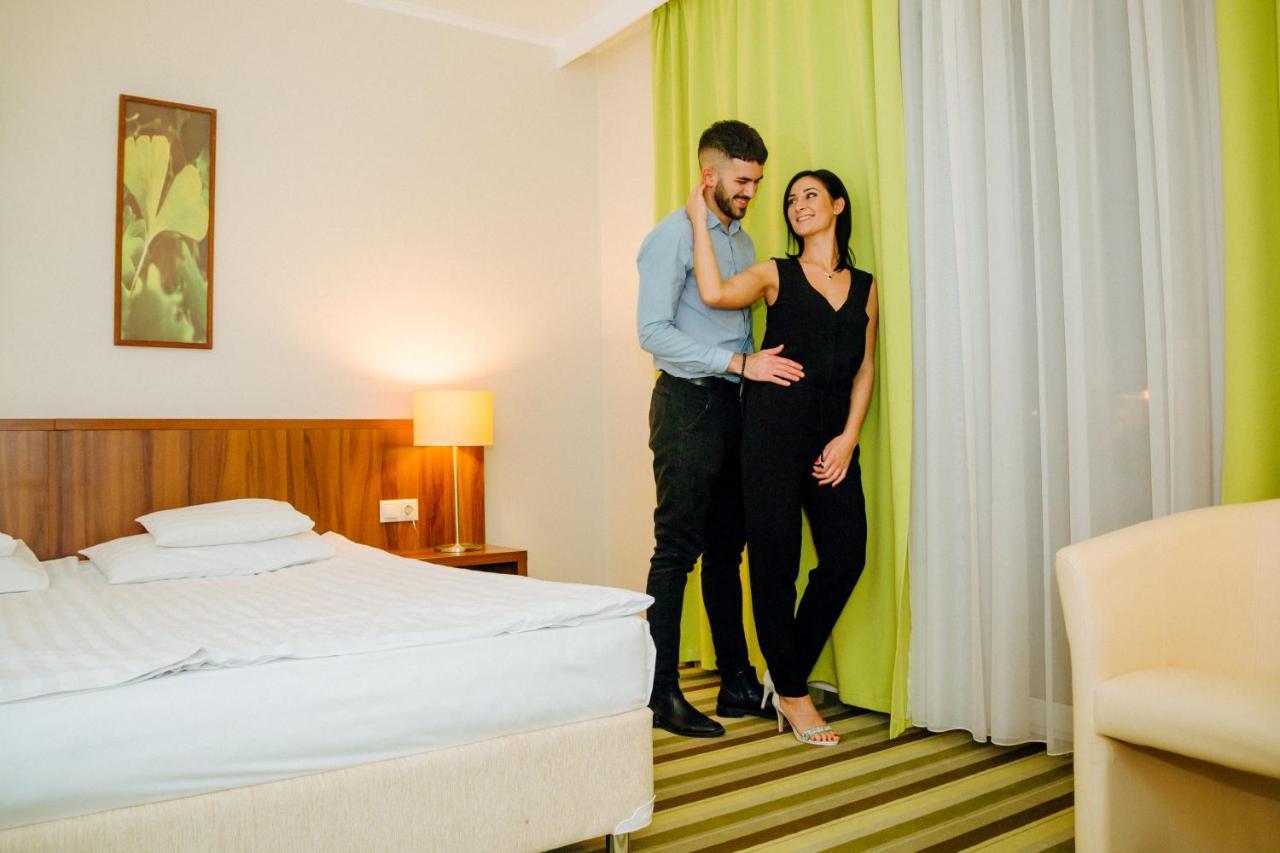 Hotel Ginkgo Hódmezővásárhely Εξωτερικό φωτογραφία